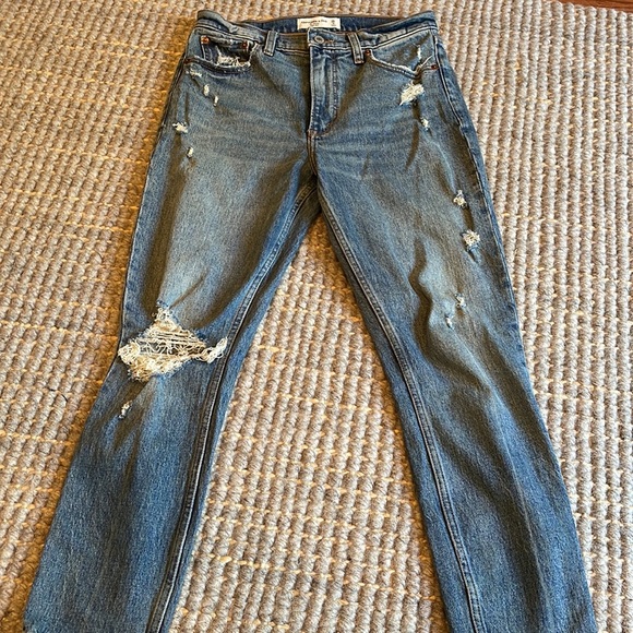 Abercrombie & Fitch Skinny High Rise - Picture 2 of 3